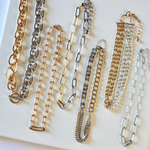 Load image into Gallery viewer, Twisted Chain Link Toggle Closure Necklace